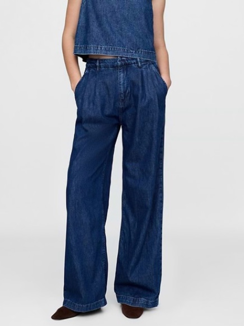 GAP Wide-Leg High-Rise Jeans in Dark Blue Denim